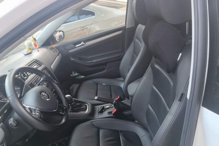 Used Volkswagen Sagitar 2018 280TSI DSG Comfort Model Left Front Seat