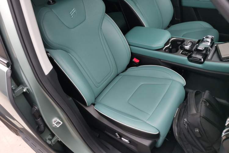 Used JETOUR Freelander 2025 2.0TD Automatic XWD Conqueror Right Front Seat