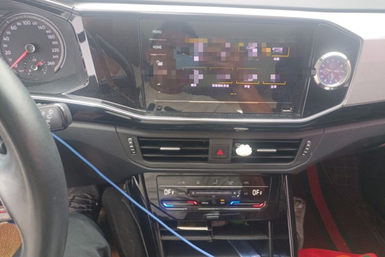 Used Volkswagen Tayron 2020 330TSI Two-Wheel Drive Luxury Smart Connectivity Version Audio And AC Panel