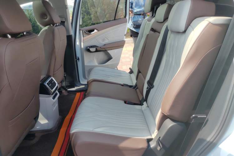 Used Volkswagen ID.6 X 2022 Intelligent Long-Range Version Left Rear Seat