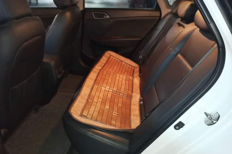 Used Hyundai Mistra 2014 1.8L Automatic Deluxe DLX Model
