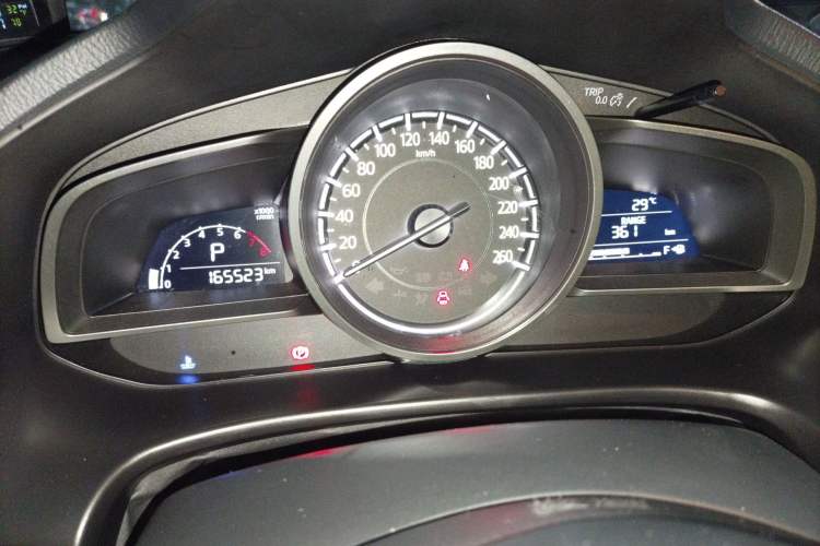 Used Mazda 3 Axela 2017 Hatchback 2.0L Automatic Luxury Model Emission Standard China V Instrument Cluster