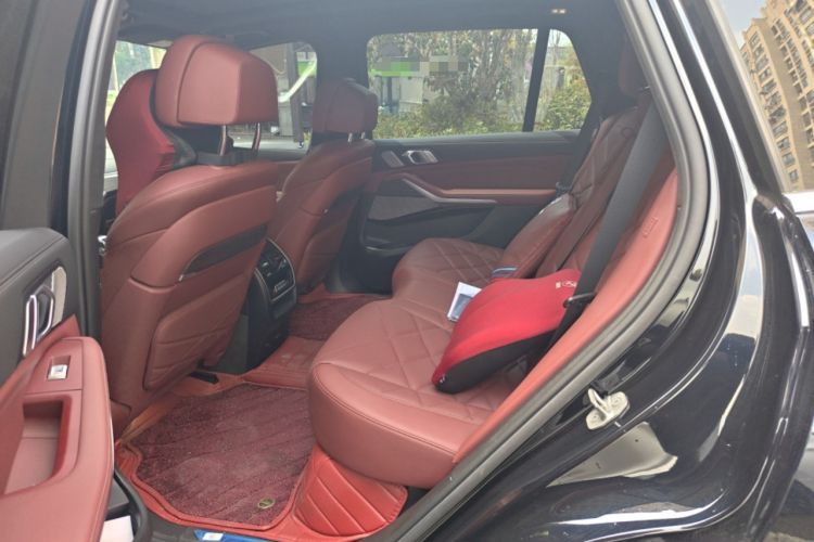 Used BMW X5 2022 xDrive 40Li M Sport Package