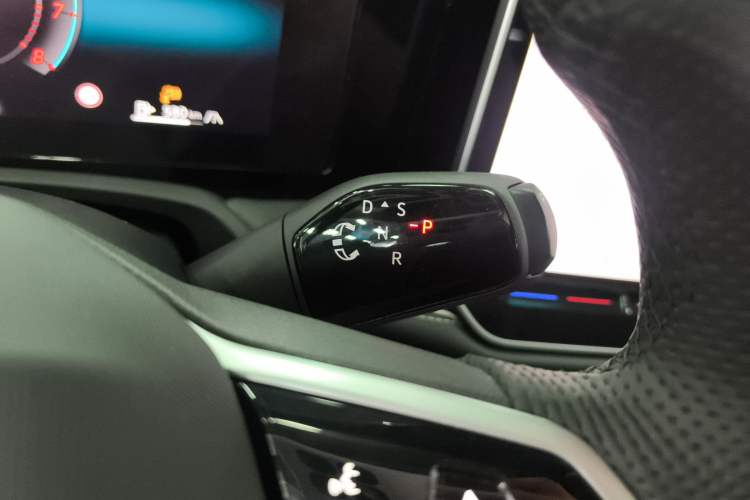 Used Volkswagen Magotan 2024 380TSI DSG Prestige Edition DaMai Package
