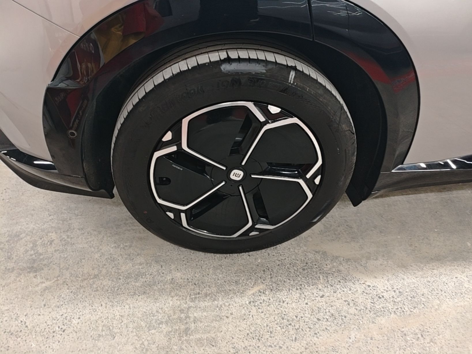 Xiaomi Auto YU7 2025 Ultra-Long Range Rear-Wheel Drive Version — снимка 11