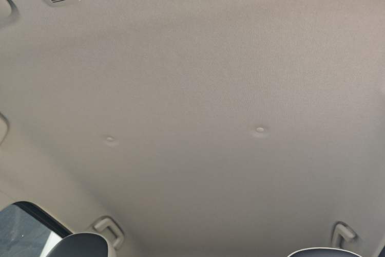 Used ORA Black Cat 2022 351 km HelloKitty Collaboration Edition Lithium-Ion Battery
