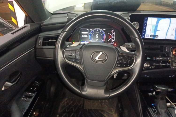 Used Lexus ES 2023 200 Excellence Edition