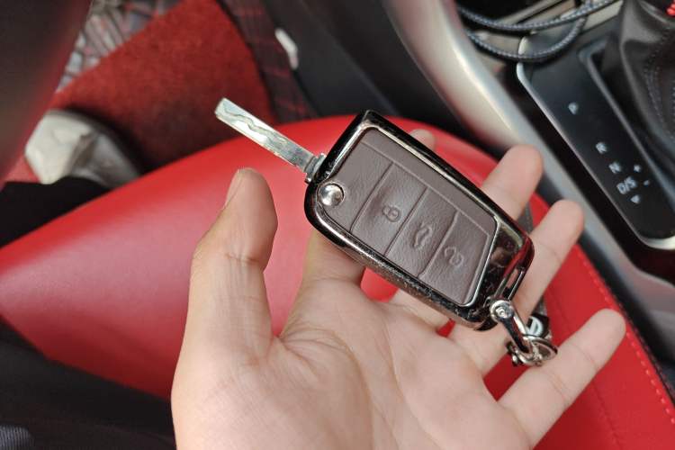 Used Volkswagen T-ROC 2020 280TSI DSG Two-Wheel-Drive Elite Version Vehicle Key