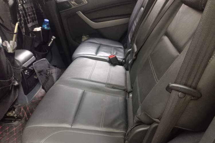 Used Ford Everest 2017 2.0T Gasoline Automatic 4x4 Luxury Edition 5 Seats