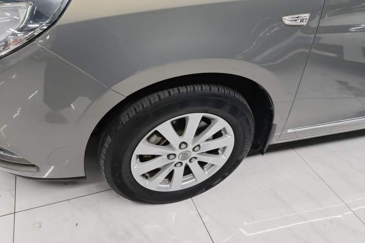 Used Buick GL8 2018 28T Luxury Model China VI Standard