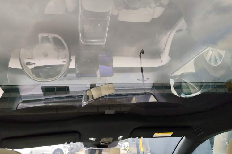 Used Nio ET5T 2025 100kWh Touring Headliner