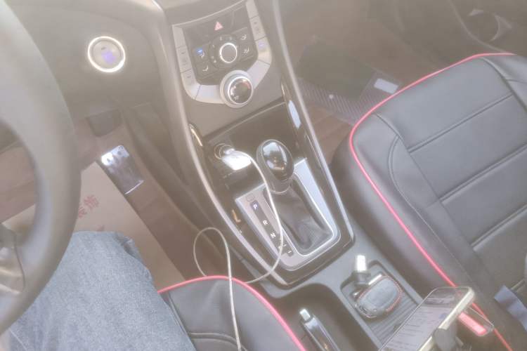 Used Hyundai Elantra (5th Generation / Langdong) 2015 1.6L Automatic Leading Model