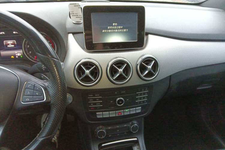 Used Mercedes-Benz B-Class 2015 B 200 Sport Edition Audio And AC Panel