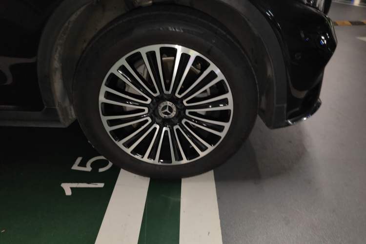 Used Mercedes-Benz GLC 2019 GLC 260 L 4MATIC Dynamic Model