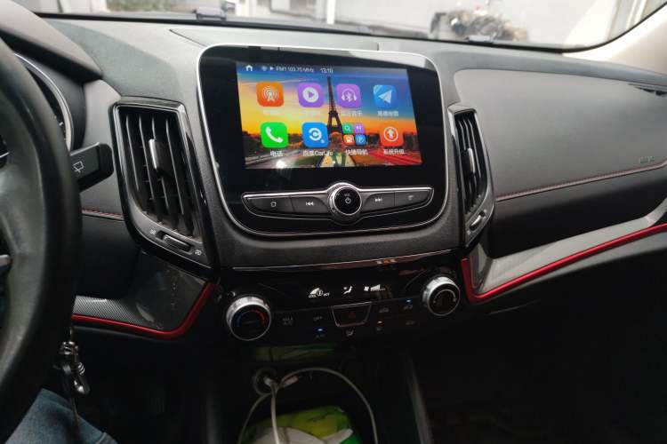 Used Changan CS55 2017 1.5T Manual Colorful Edition
