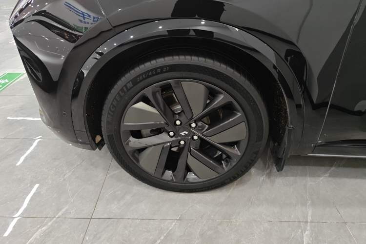 Used Li Auto L8 2023 Pro Model
