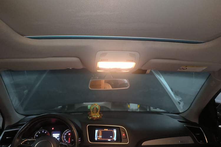 Used Audi Q5 2018 Collector's Edition 40 TFSI Ambition Model
