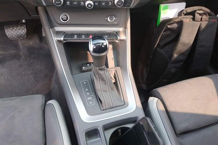 Used Audi Q3 2022 35 TFSI Fashion Dynamic Model