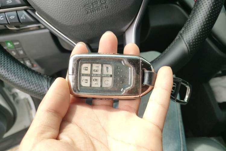 Used Honda Elysion 2022 2.0L eHEV Luxury Edition Vehicle Key