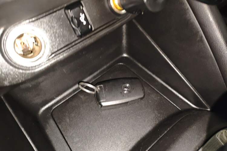 Used CHANGAN CS55 2018 1.5T Automatic Colorful Edition China V Standard
