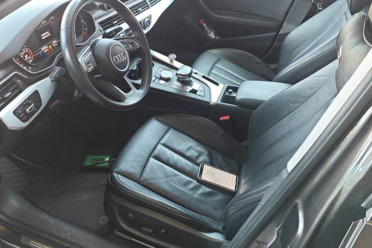 Used Audi A4L 2018 30th Anniversary Edition 40 TFSI Fashion Model