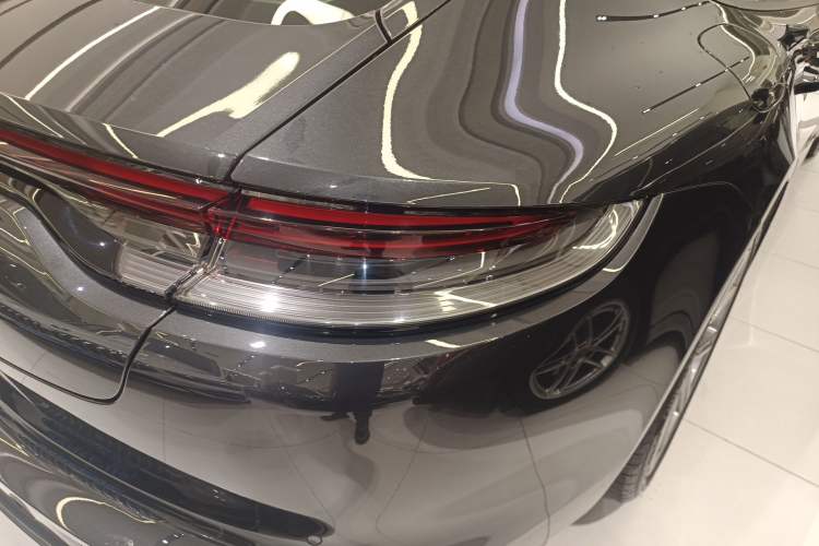 Used Porsche Panamera 2021 Panamera 2.9T Right Rear Taillight