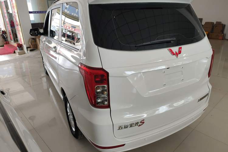 Used Wuling Hongguang 2018 1.5L S Comfort Model L2B Rear Left 45 Deg