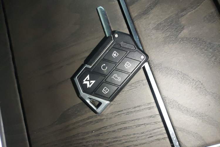 Used Brave warrior 917 2023 Range-Extended Base Model
