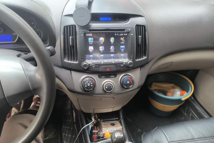 Used Hyundai Celesta 2011 1.6L Manual Luxury Model
