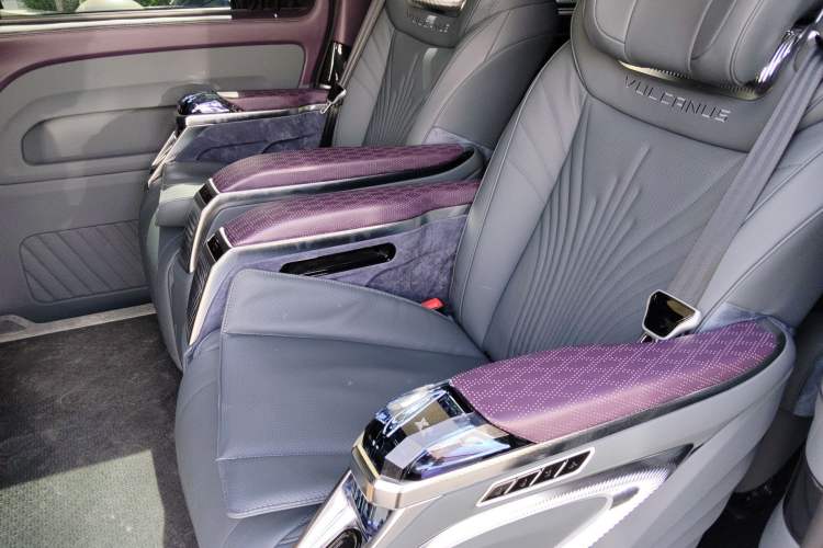 Used Mercedes-Benz Vito 2024 2.0T Elite Version 8 Seats