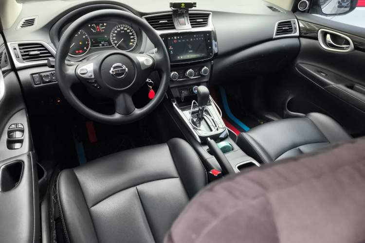 Used Nissan Sylphy 2024 Classic 1.6XL CVT Luxury Edition Center Console