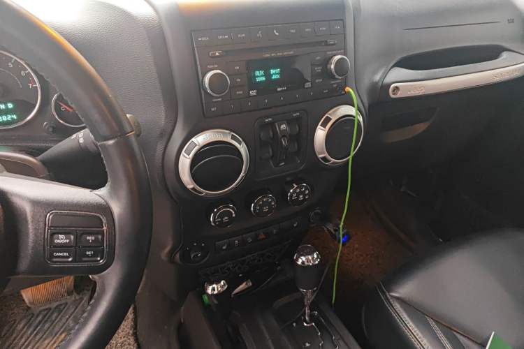 Used Jeep Wrangler 2013 3.6L Sahara Four-Door Edition
