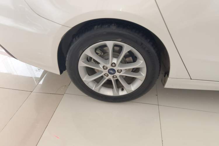 Used Ford Mondeo 2020 EcoBoost 180 Stylish Model Exterior 5