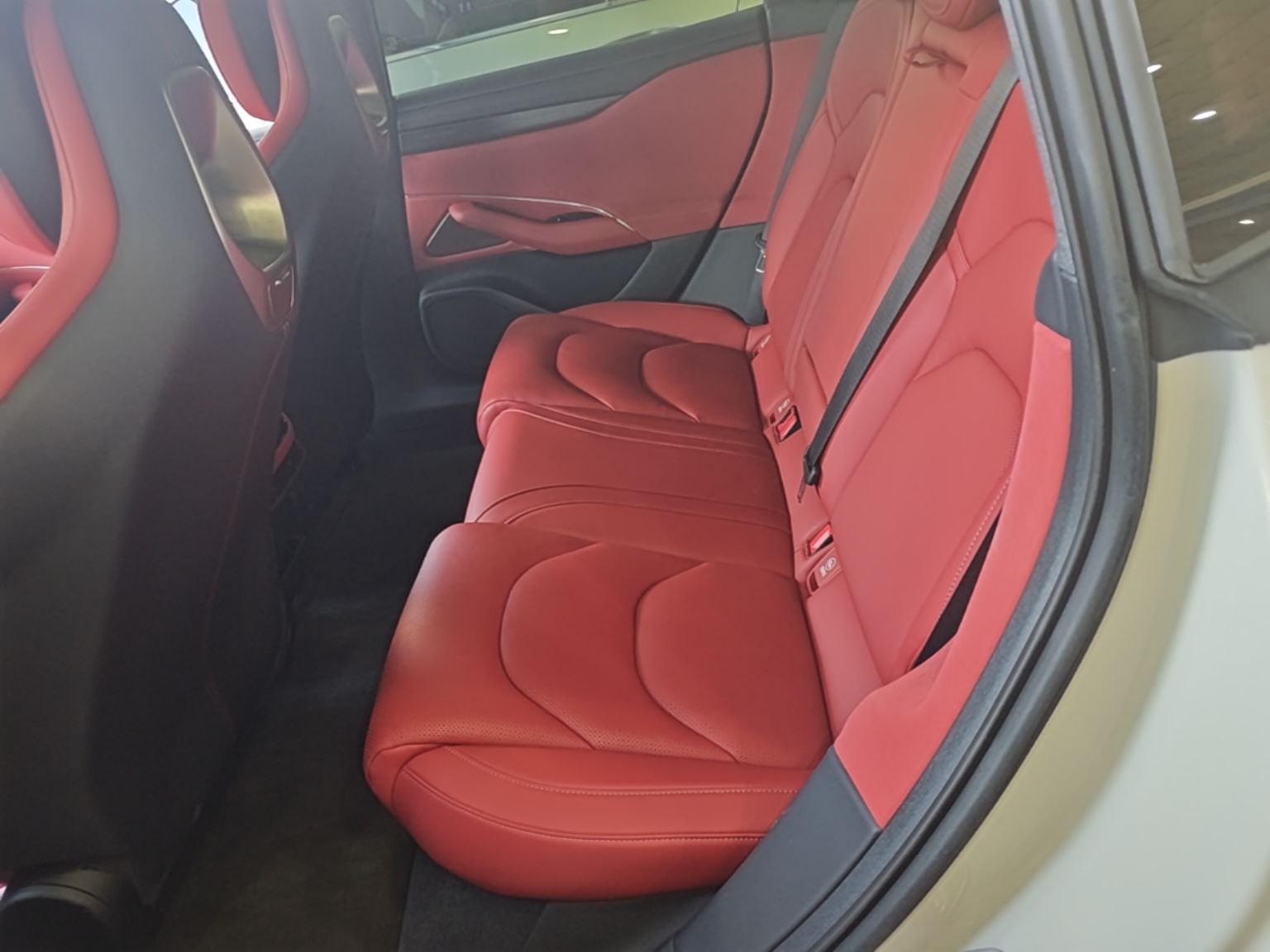 Xiaomi Auto SU7 2024 Rear-Drive Long-Range Intelligent Driving Version — снимка 20