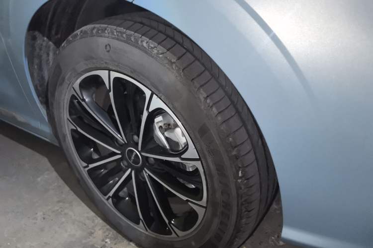 Used Roewe iMAX8 2022 400TGI Prestige Edition
