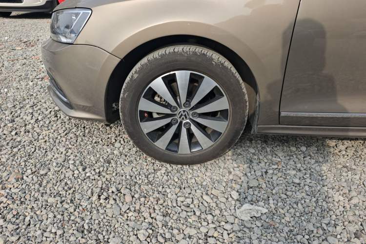 Used Volkswagen Sagitar 2017 230TSI Automatic Comfort Version