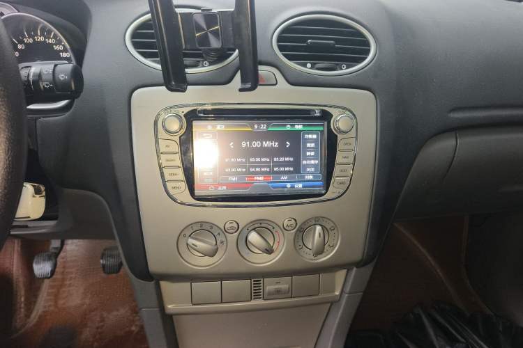 Used Ford Focus 2013 Hatchback Classic 1.8L Manual Base Model