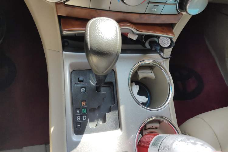 Used Toyota Highlander 2012 2.7L 2WD 5-Seater Elite Edition Gear Lever