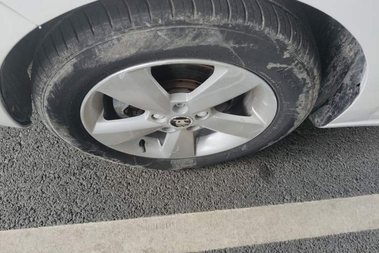 Used Skoda Rapid 2016 1.6L Automatic Chuanxing Edition Left Front Wheel Hub