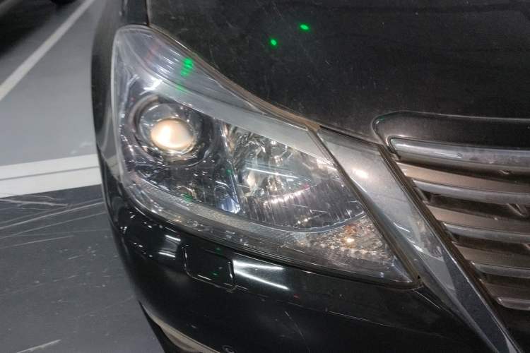 Used Toyota Crown 2012 2.5L Royal Comfort Edition Right Front Headlight