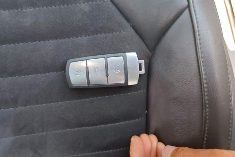 Used Volkswagen Magotan 2016 2.0 TSI Luxury Comfort Version
