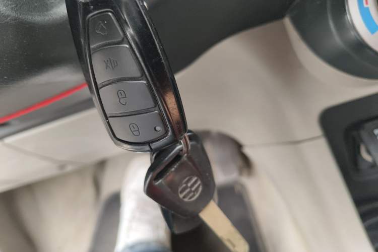 Used Everus S1 2014 1.3L Automatic Comfort Edition