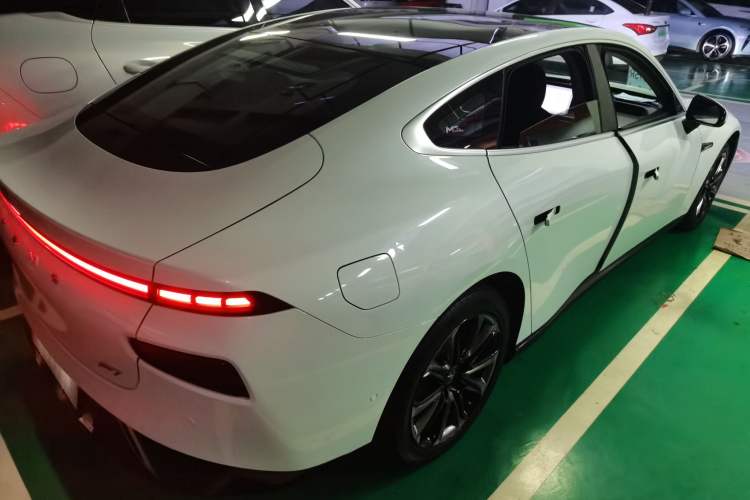 Used XPeng P7 2020 586N Rear Right 45 Deg