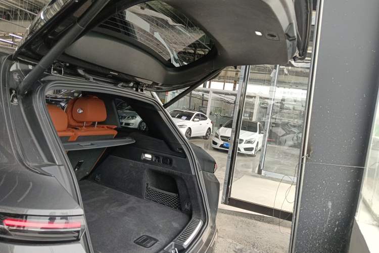 Used Li Auto L7 2023 Pro Model
