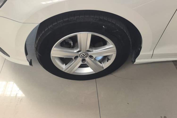 Used Volkswagen Lamando 2019 230TSI DSG Fashion Edition China VI