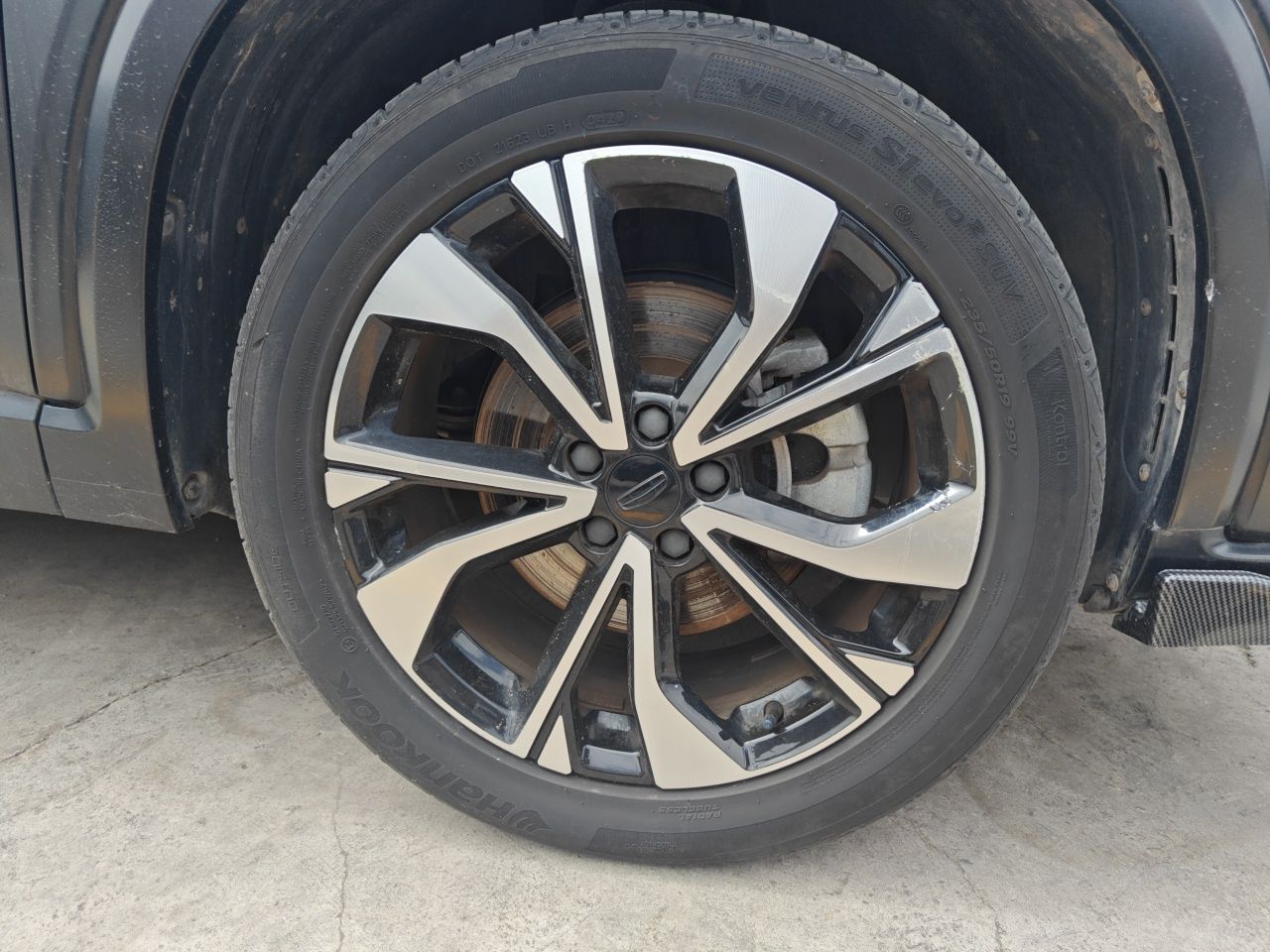 Geely Auto Monjaro S 2021 2.0TD Automatic Two-Wheel Drive Lightning Edition — снимка 8