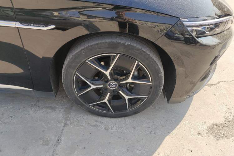 Used BYD Han 2024 EV Glory Edition 605KM Front-Wheel-Drive Premium Model