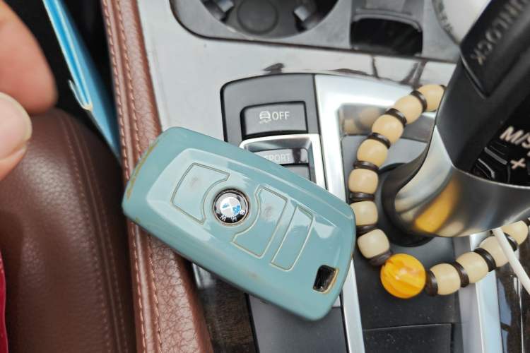 Used BMW 5 Series 2014 528Li Leading Model Vehicle Key