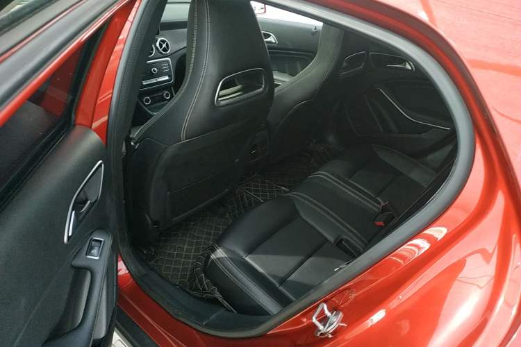 Used Mercedes-Benz GLA 2018 GLA 200 Sport Edition Left Rear Seat