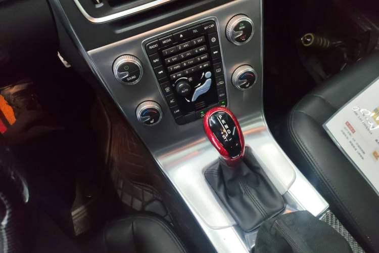 Used Volvo S60 2017 S60L T4 Smart Range Edition
